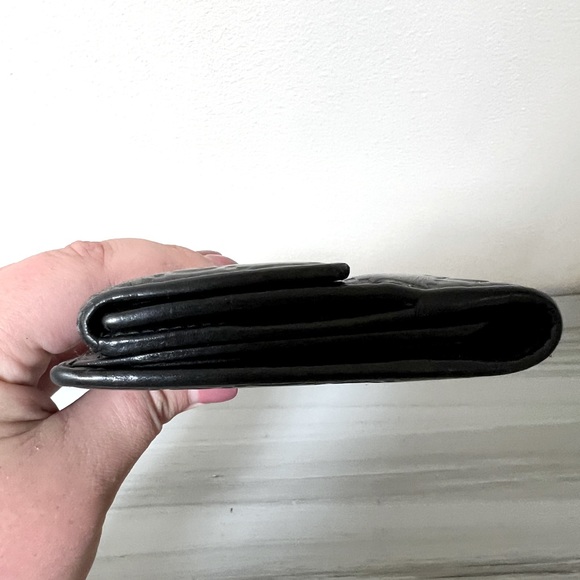 Gucci Guccissima Black Leather Wallet - Picture 7 of 10